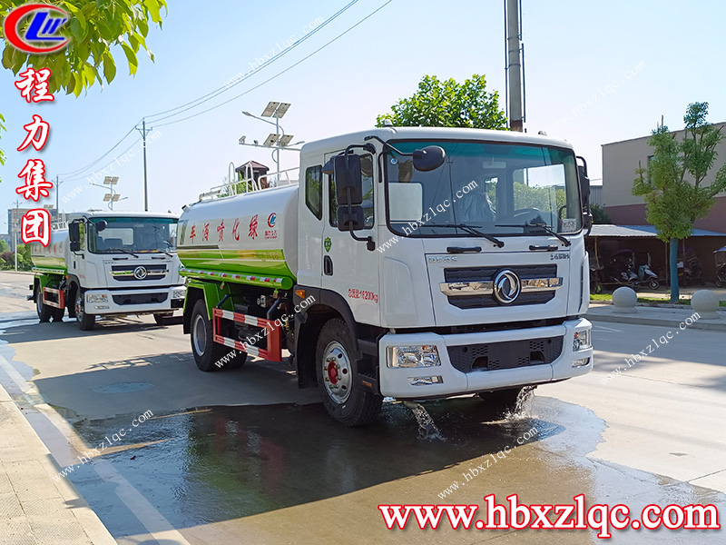 程力集團東風D9灑水車發(fā)車前往內(nèi)蒙古通遼市，為內(nèi)蒙抗旱救災(zāi)盡一份力！